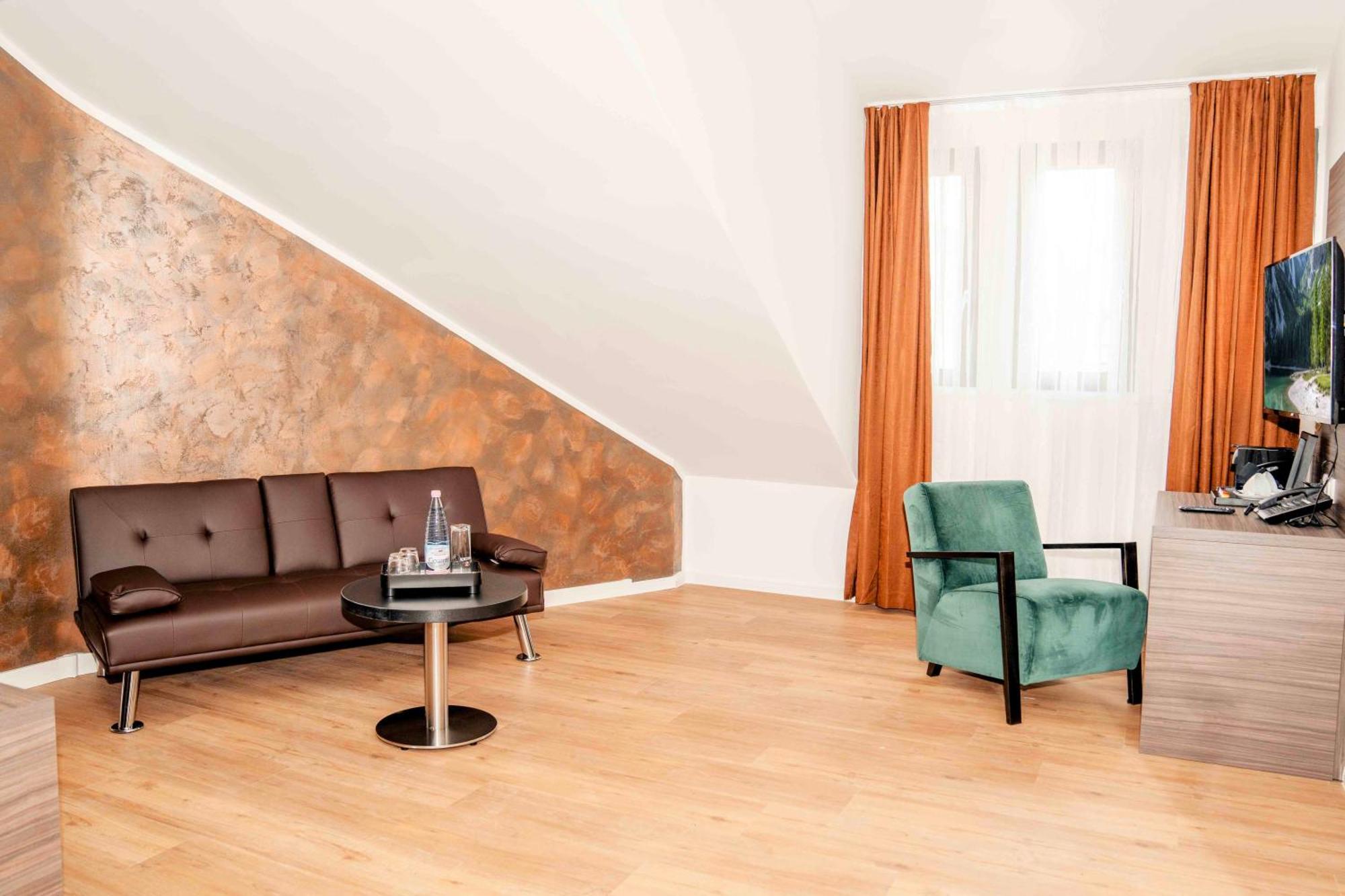 Central Hotel & Lounge Adult Only Гослар Экстерьер фото
